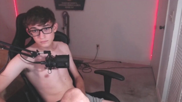 18yrboyhot  11-07-2021 video kiss